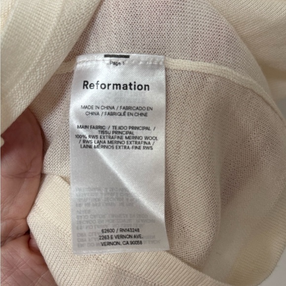 Reformation Lucas Relaxed Regenerative Lightweight Merino Wool Collared Sweater - Picture 9 of 9